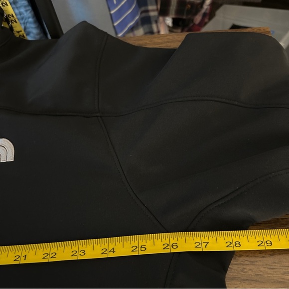 NWT The North Face Men's Performance Jacket in Black *Company Logo* - Picture 7 of 9